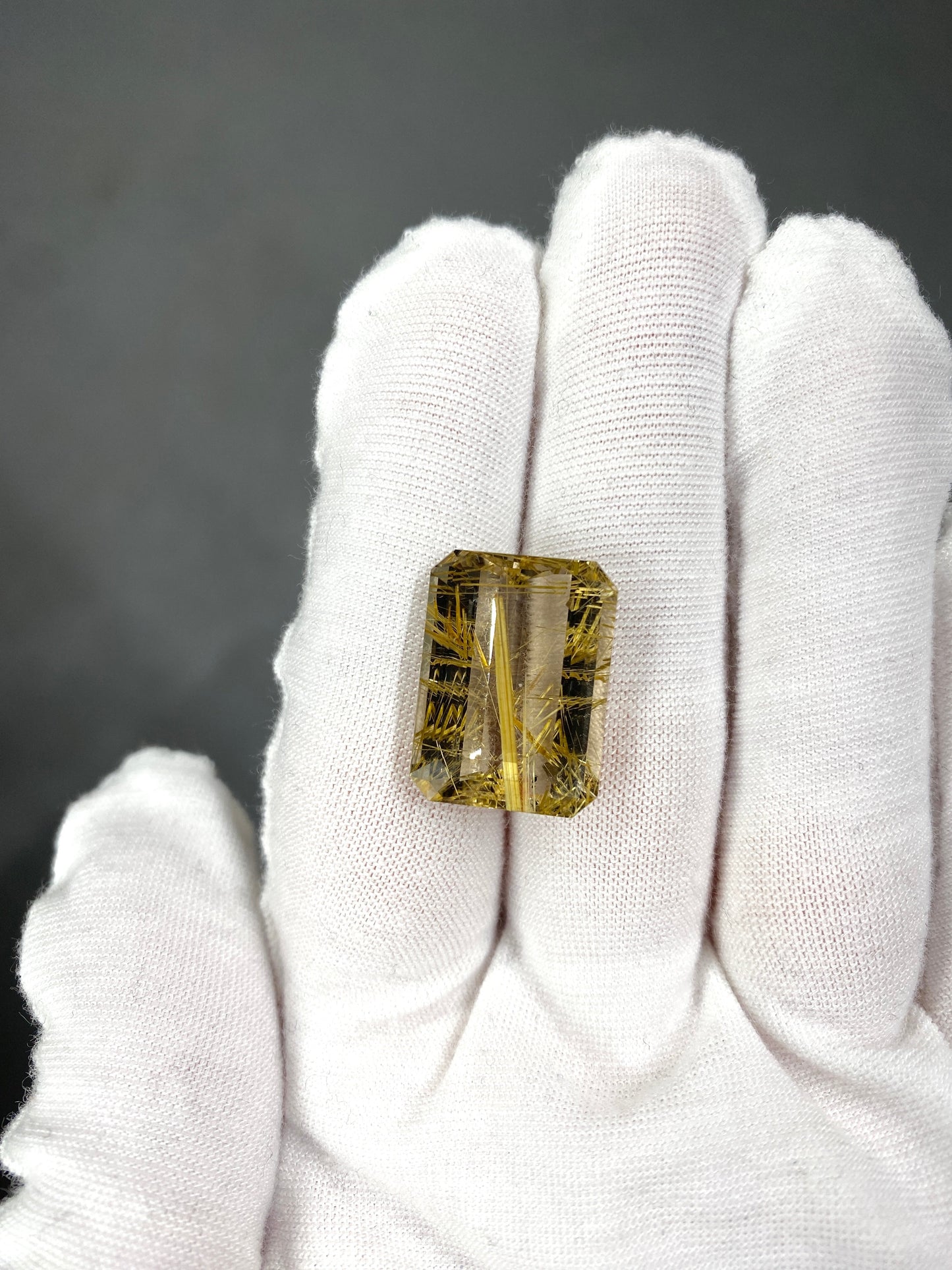 18.64 ct. Golden Rutilated Quartz