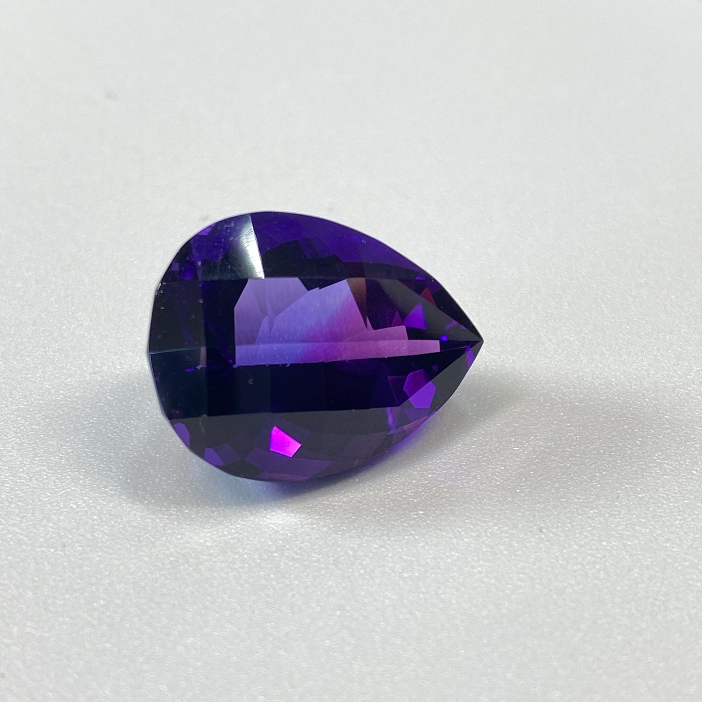 Rwandan Amethyst Gemstone | 17.45 ct Pear | Color Shift