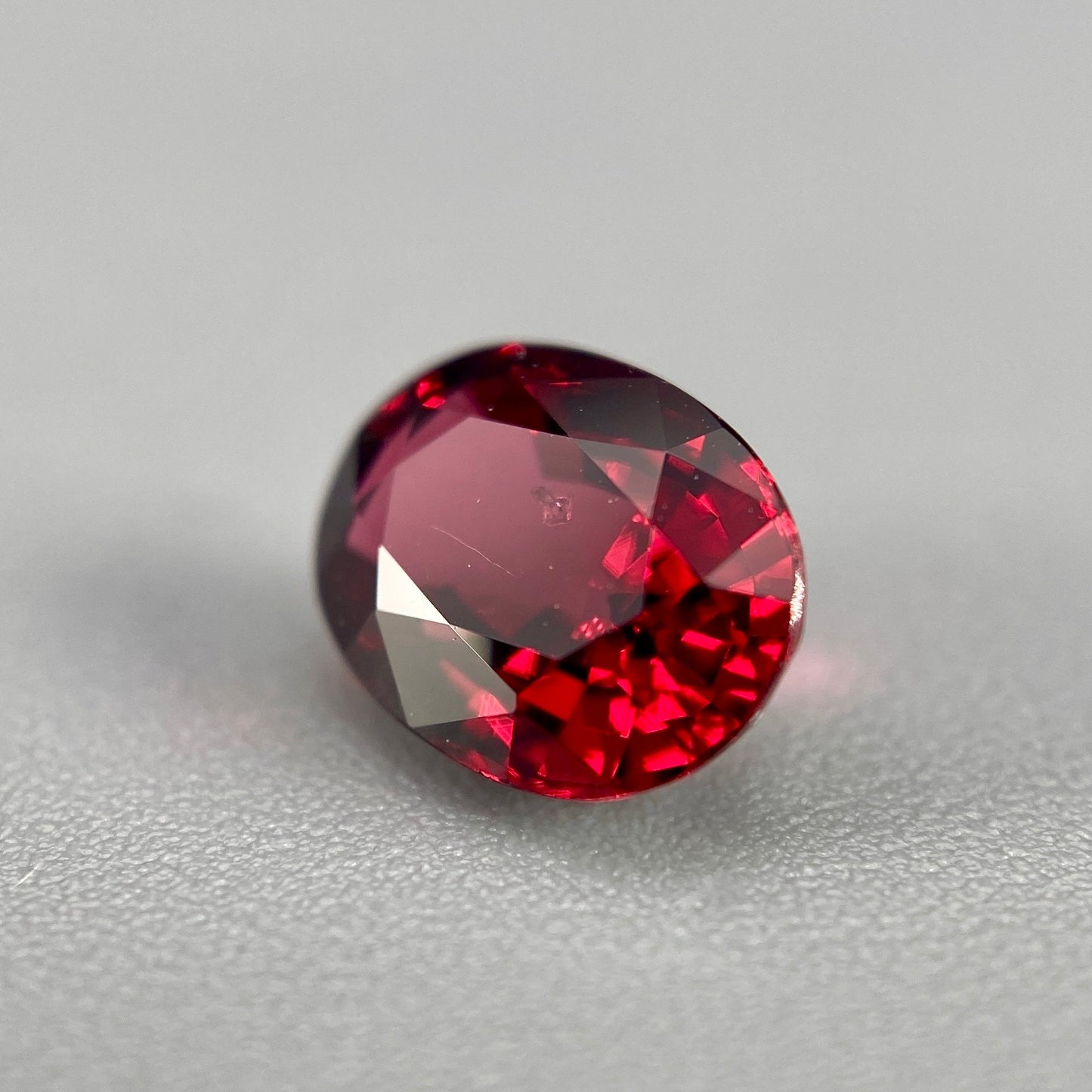 Burmese Spinel Gemstone | 1.31ct Oval | Crimson Red