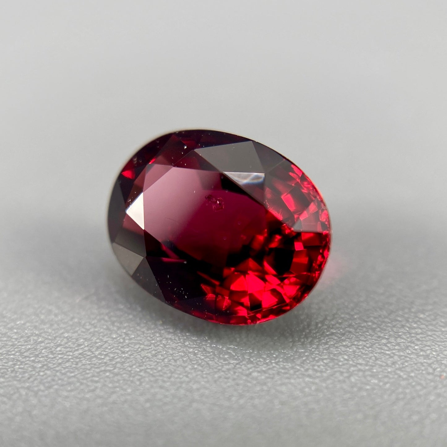 Burmese Spinel Gemstone | 1.31ct Oval | Crimson Red