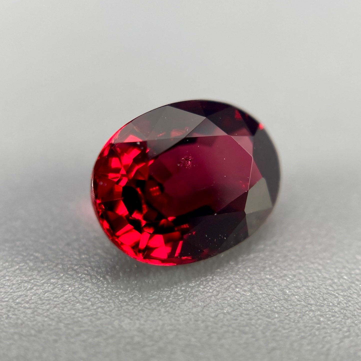 Burmese Spinel Gemstone | 1.31ct Oval | Crimson Red