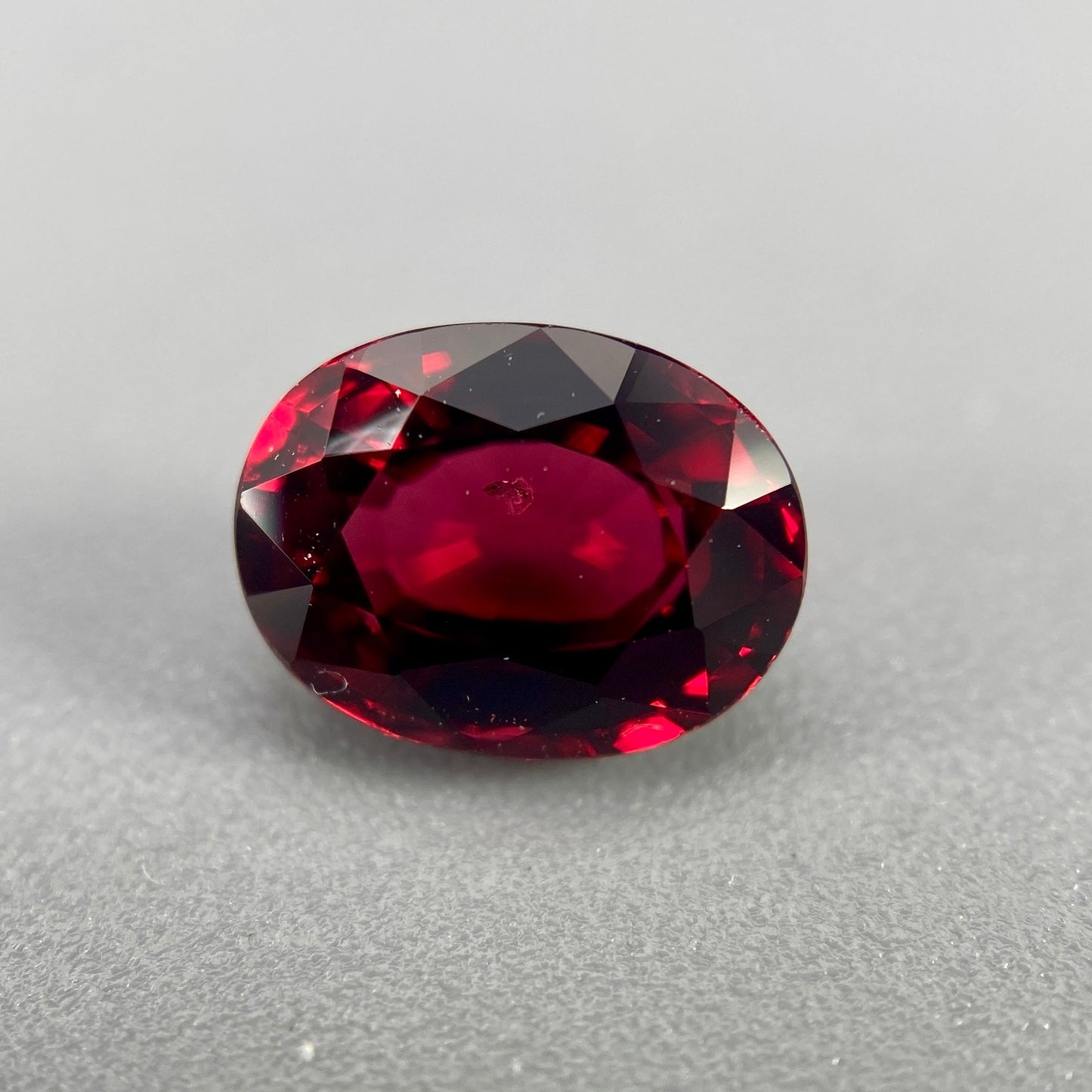 Burmese Spinel Gemstone | 1.31ct Oval | Crimson Red