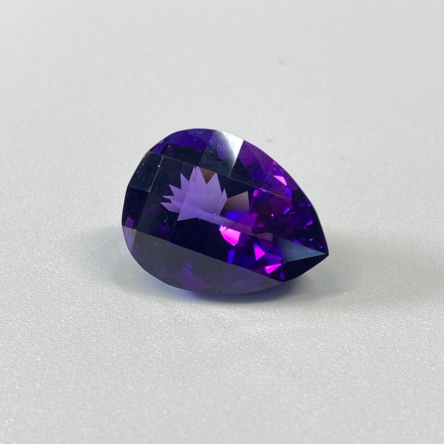 Rwandan Amethyst Gemstone | 17.45 ct Pear | Color Shift