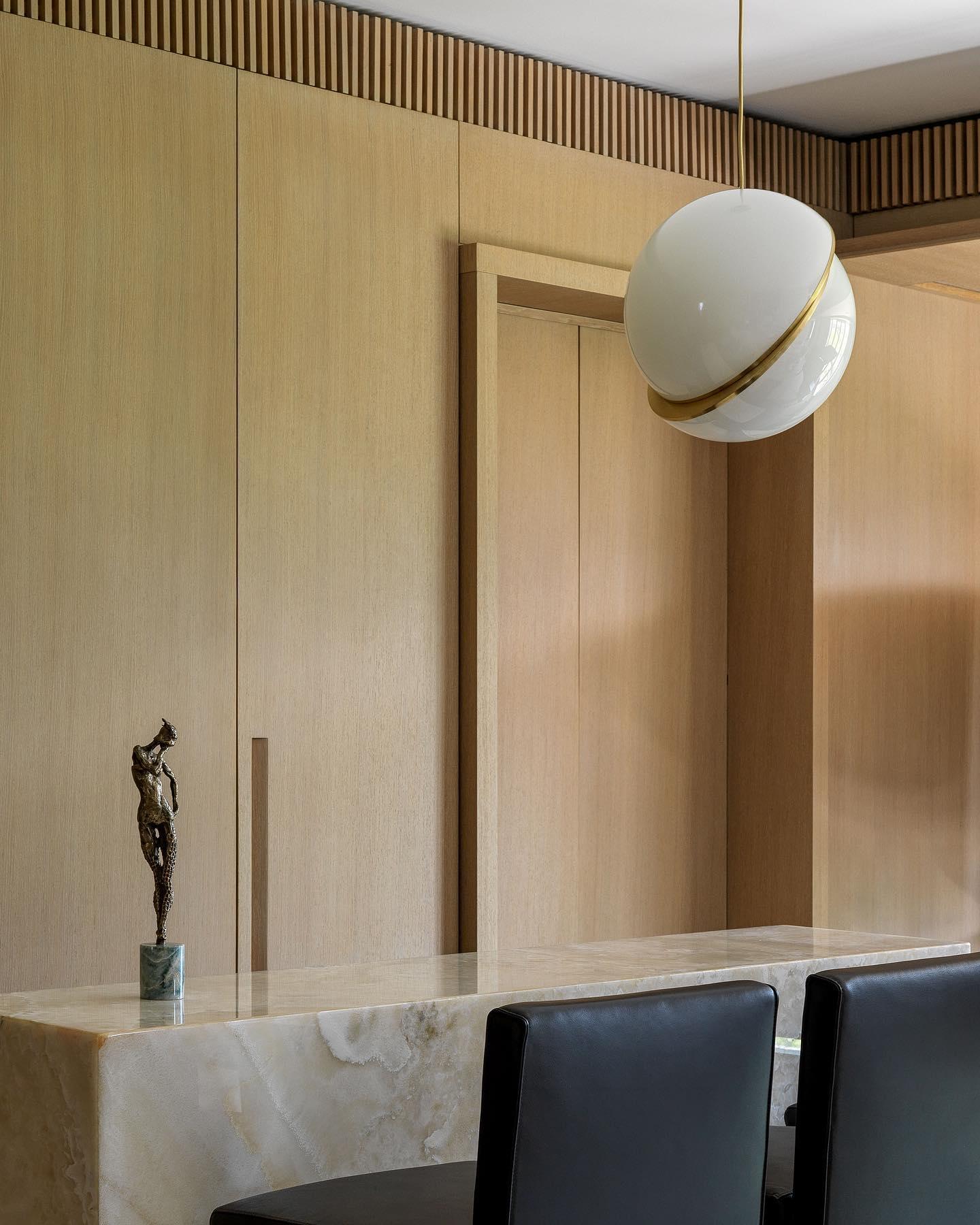 Crescent Pendant Lamp