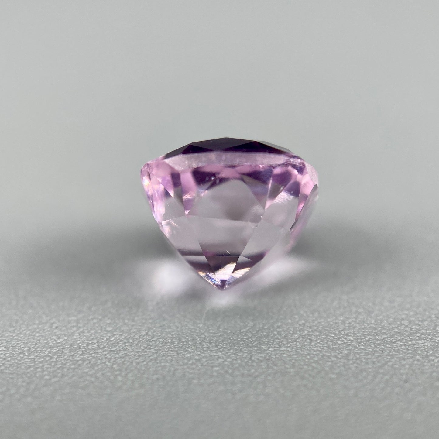 1.95 ct. Kunzite
