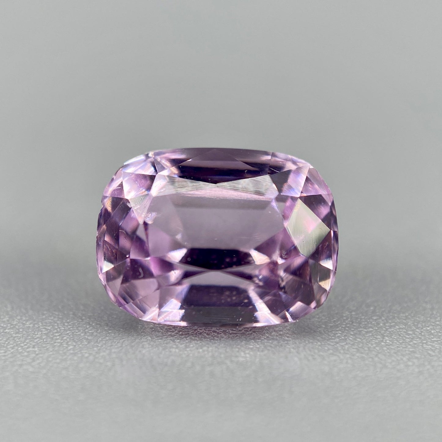 2.60 ct. Kunzite