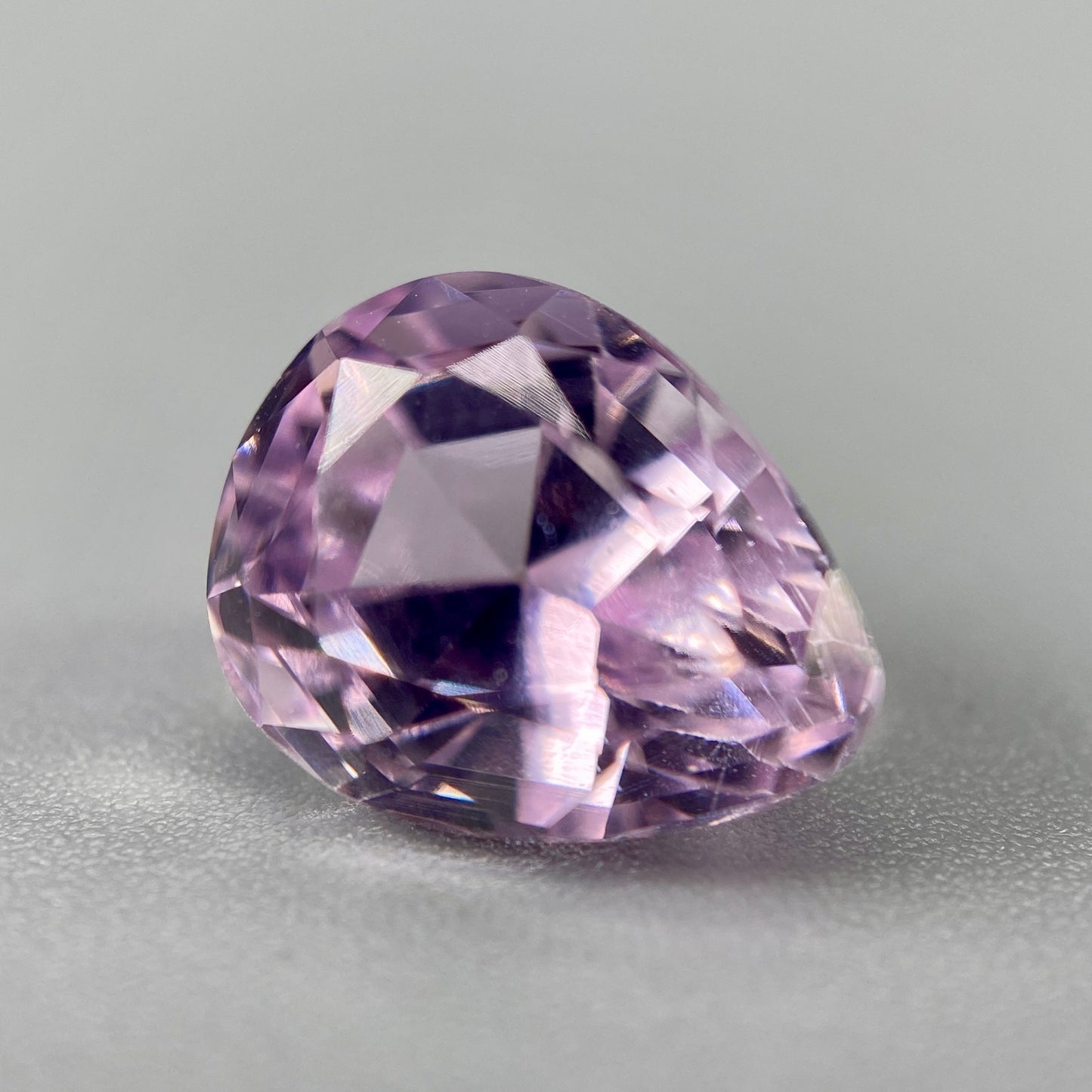3.70 ct. Kunzite