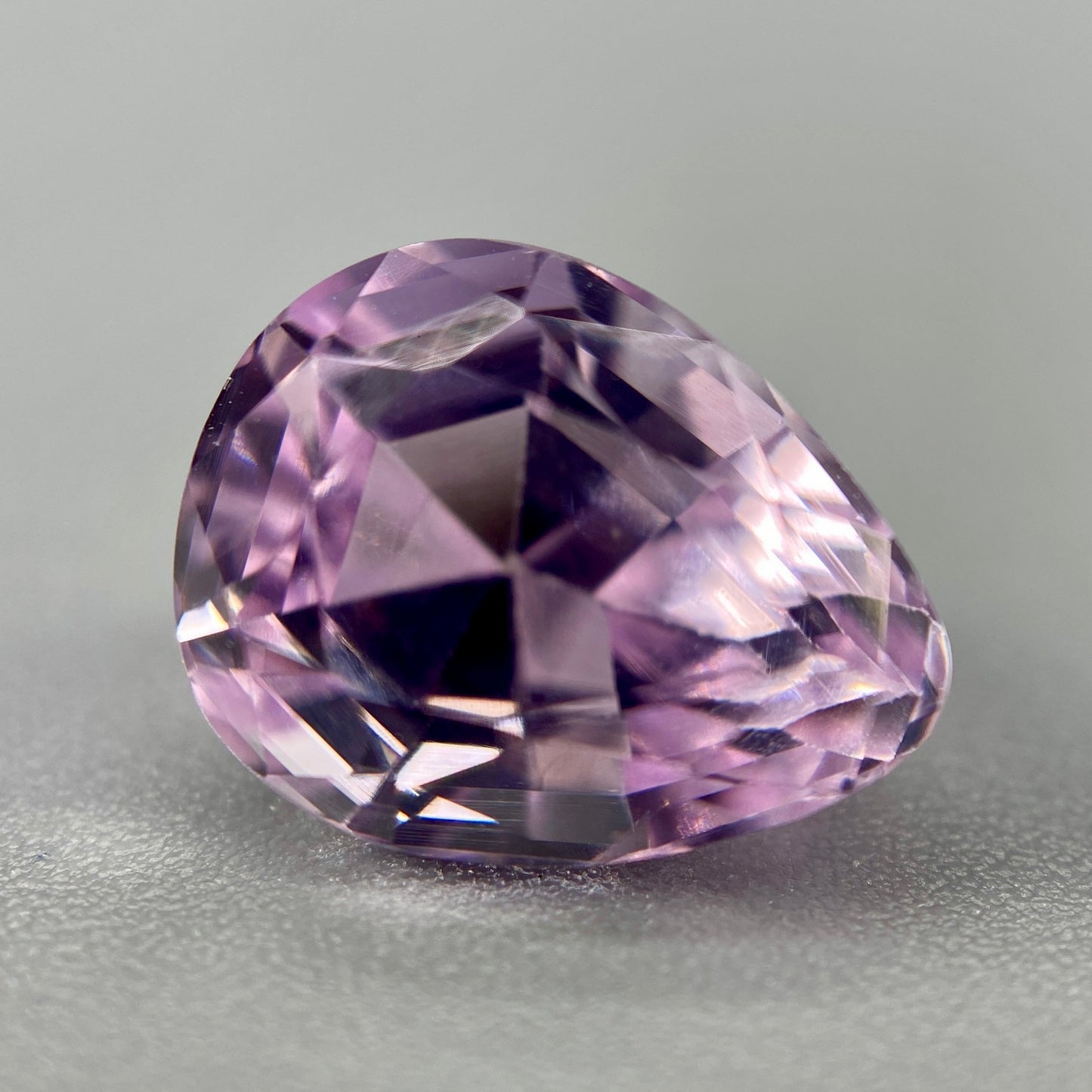 3.70 ct. Kunzite