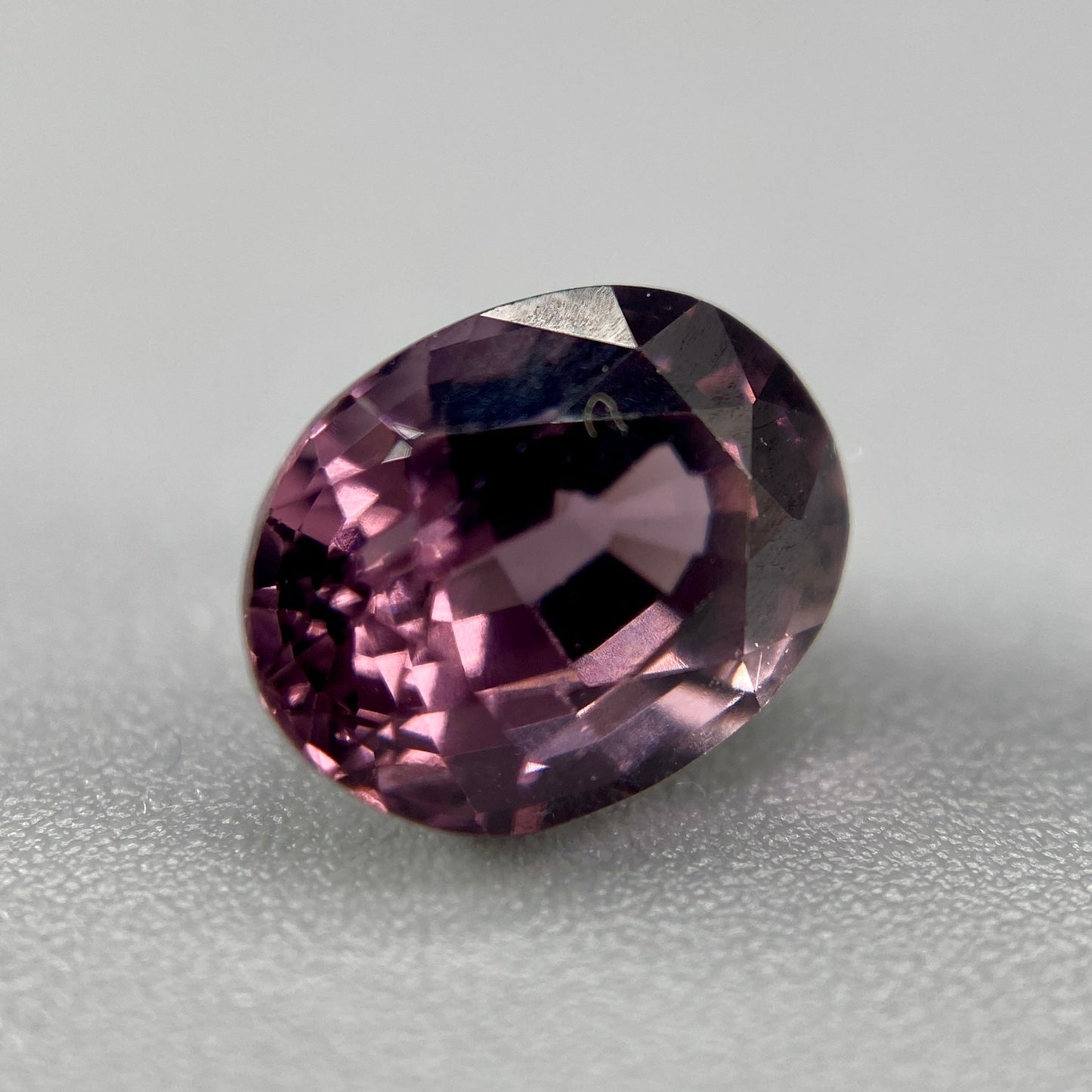 Burmese Spinel Gemstone | 1.80ct Oval | Deep Pinkish-Purple