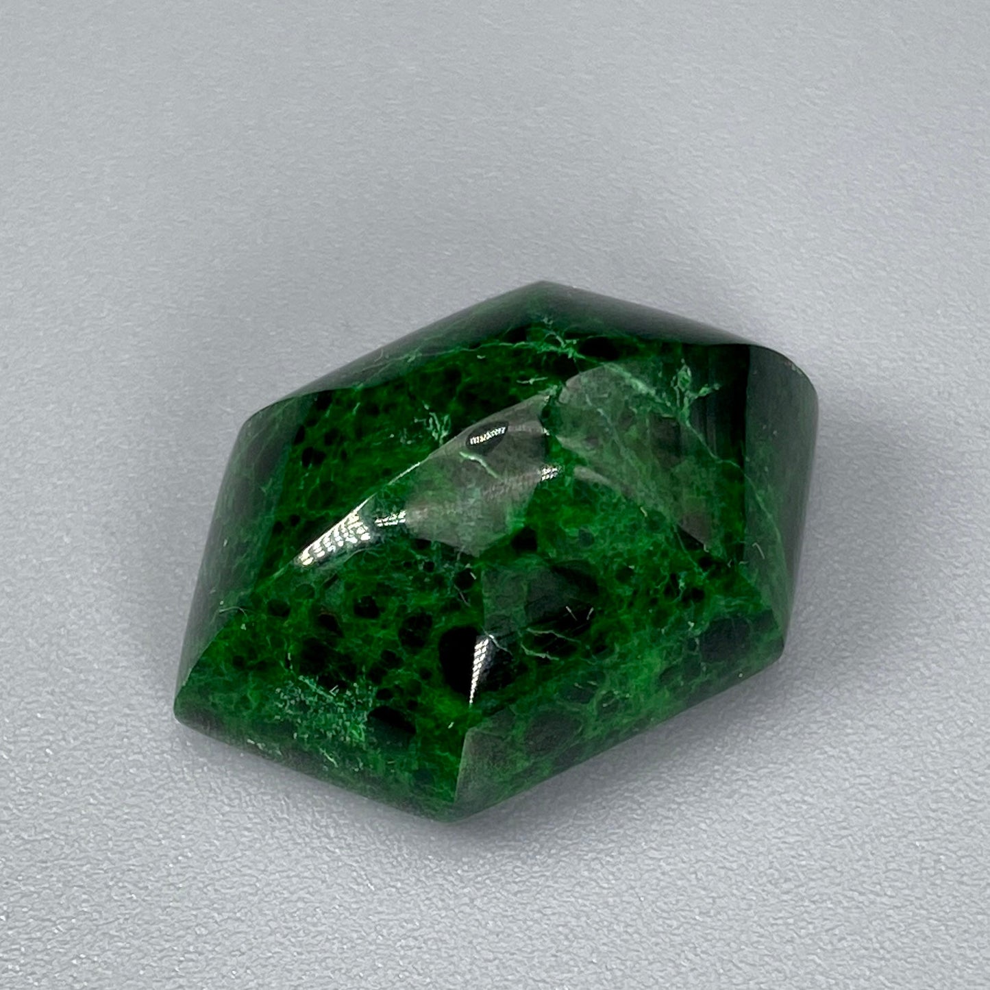 18.92 ct. Maw Sit Sit Hexagonal Cabochon