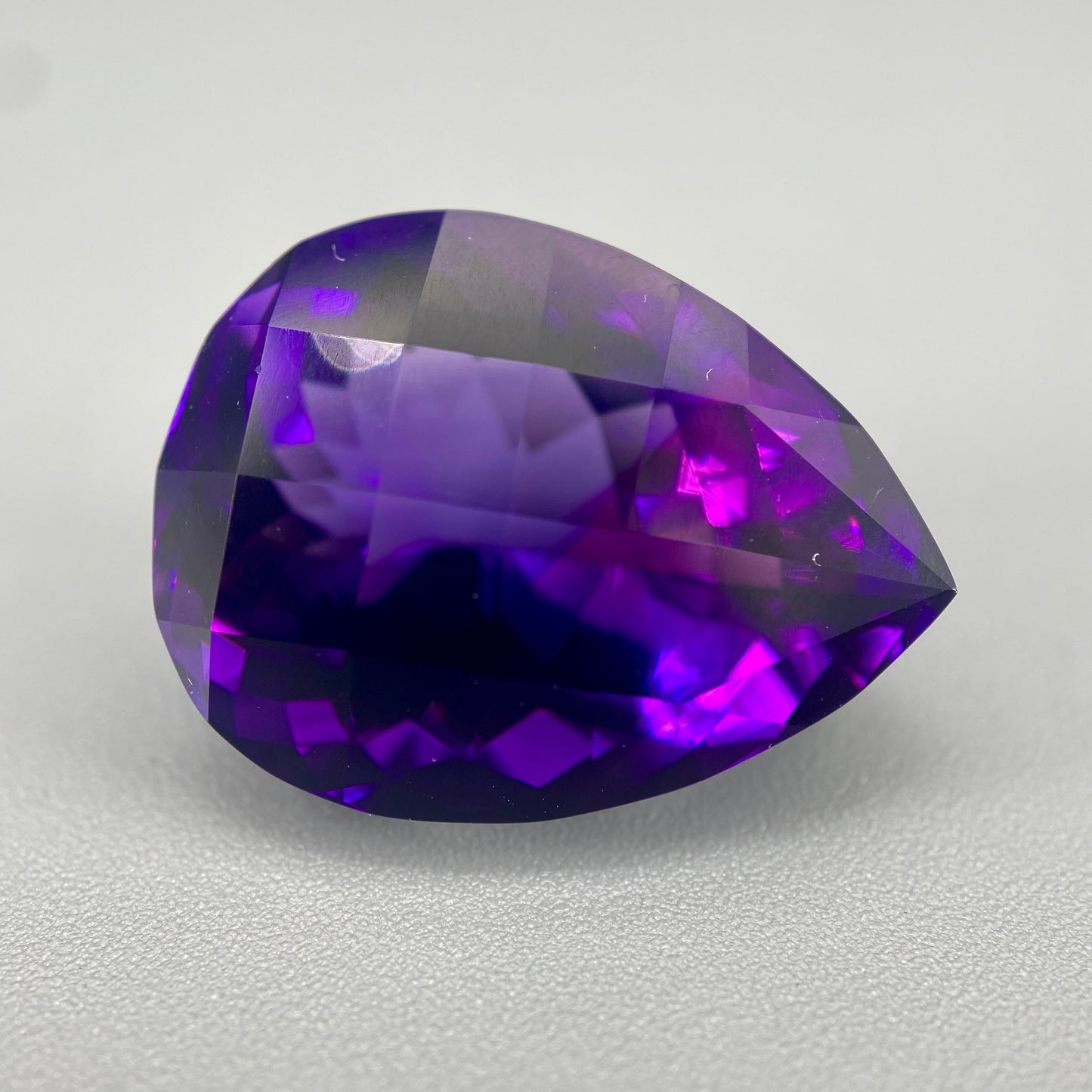Rwandan Amethyst Gemstone | 17.45 ct Pear | Color Shift