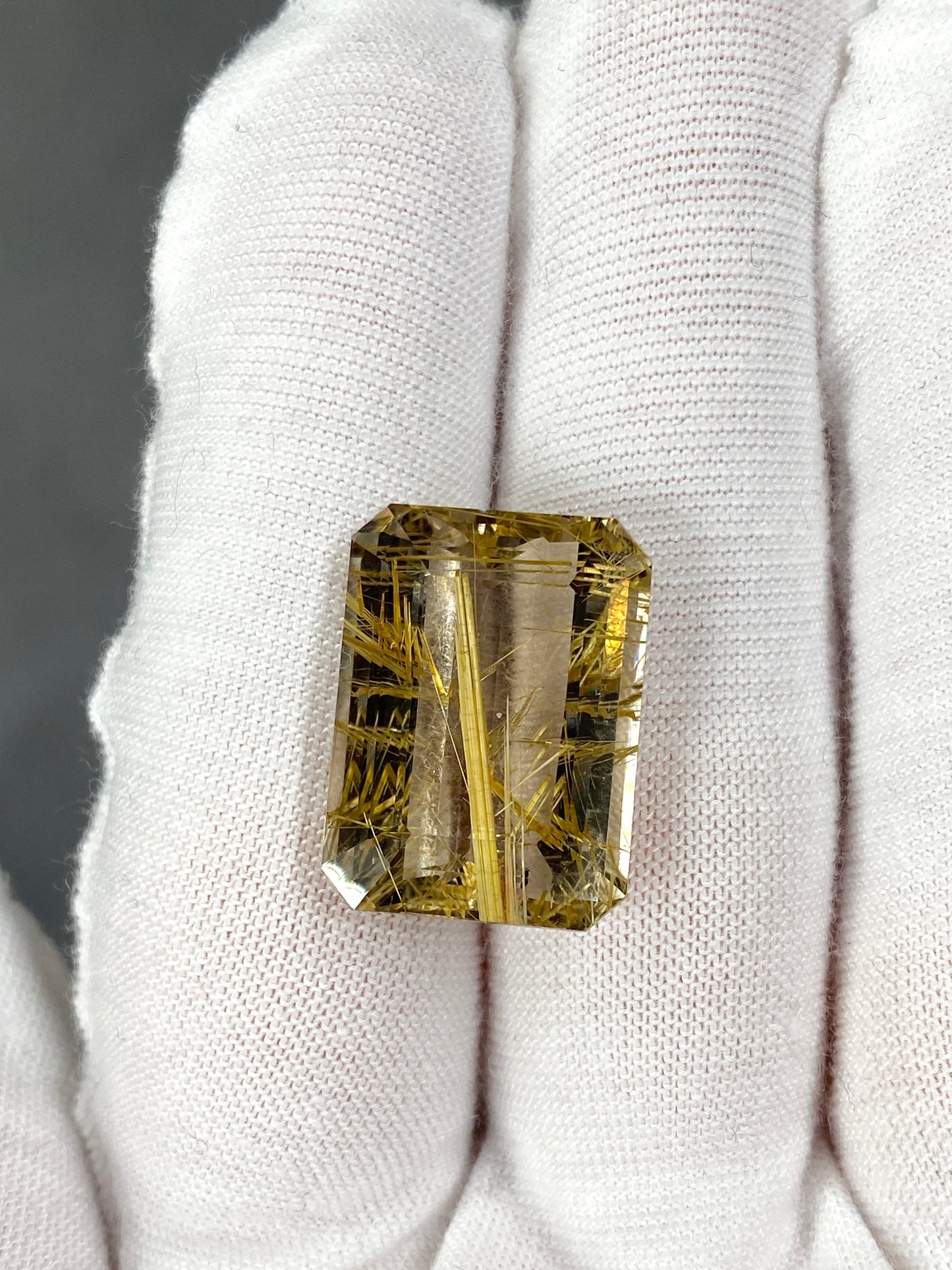 18.64 ct. Golden Rutilated Quartz